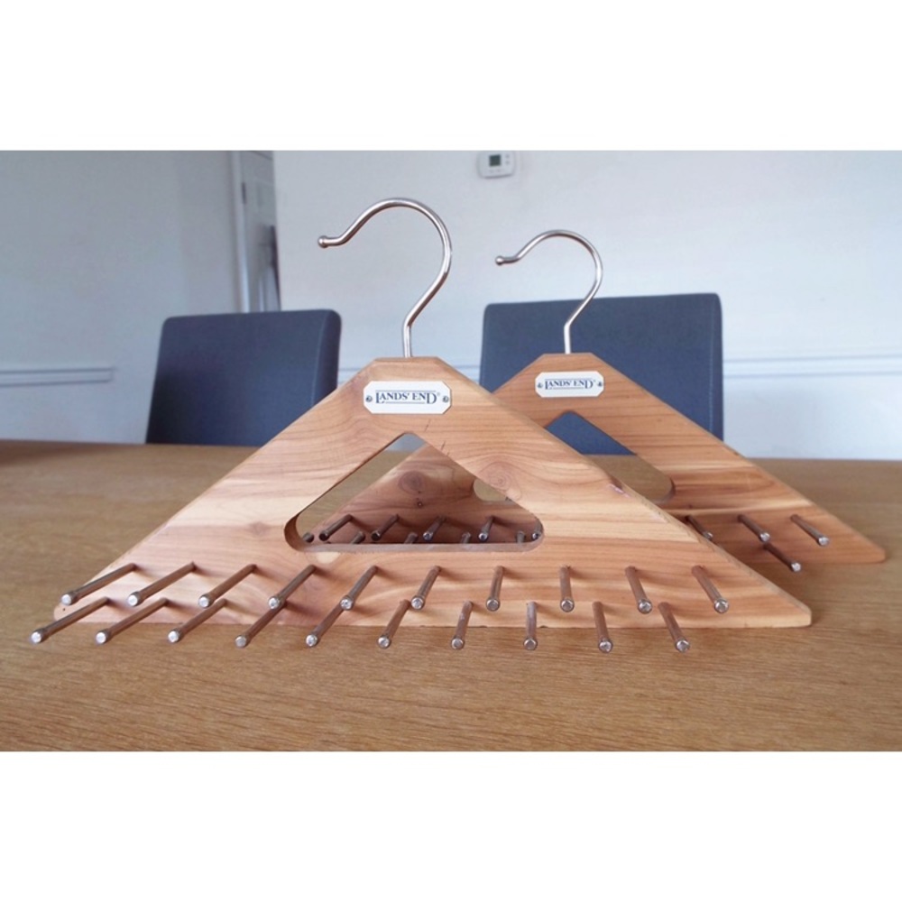 Lands’ end wooden tie and belt hanger